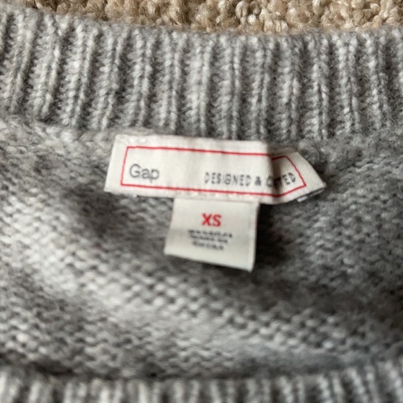 Moving sale!! Gap sweater grey boxy xs - Picture 2 of 2